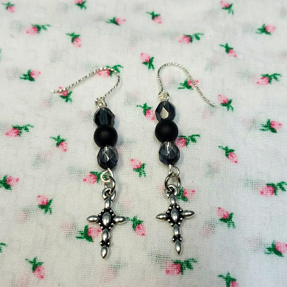 Sterling Silver Twisted Pierced Earrings.